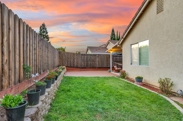 8409 Sundrop Way, Antelope, CA 95843