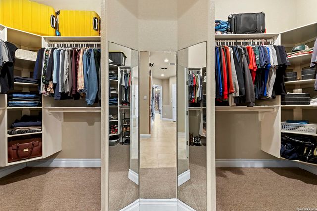 141 County Road 6869, Natalia, TX 78059