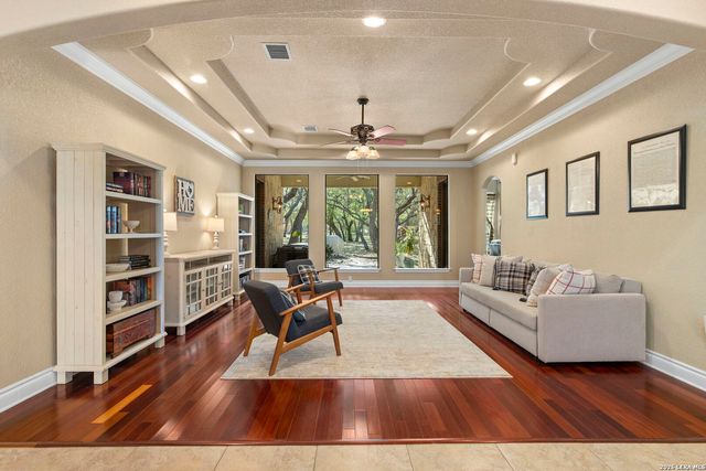 141 County Road 6869, Natalia, TX 78059