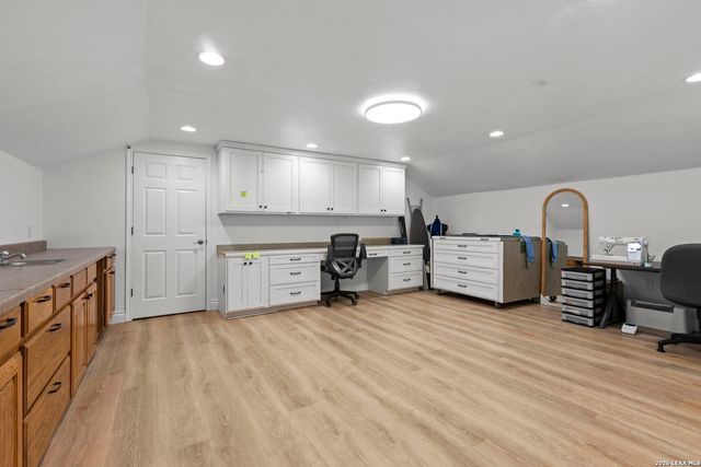 141 County Road 6869, Natalia, TX 78059