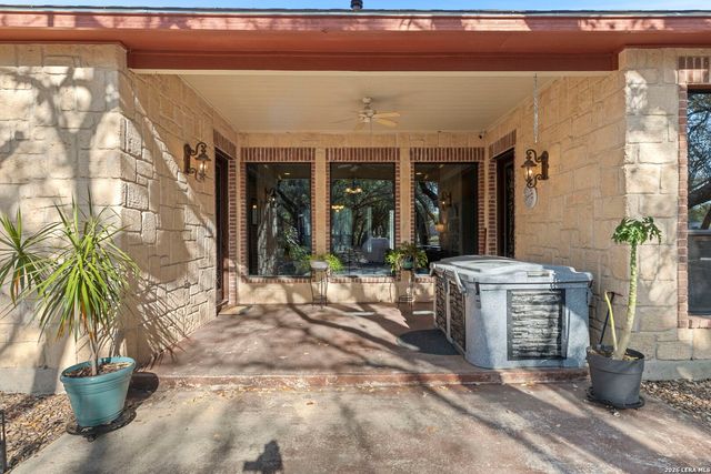 141 County Road 6869, Natalia, TX 78059