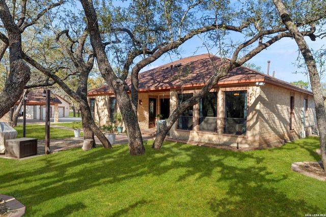 141 County Road 6869, Natalia, TX 78059