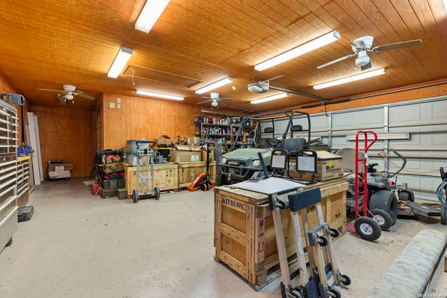 141 County Road 6869, Natalia, TX 78059