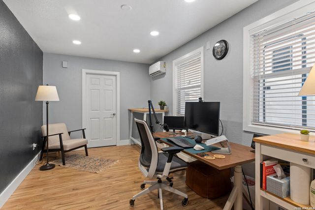 141 County Road 6869, Natalia, TX 78059