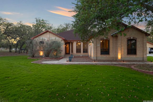 141 County Road 6869, Natalia, TX 78059