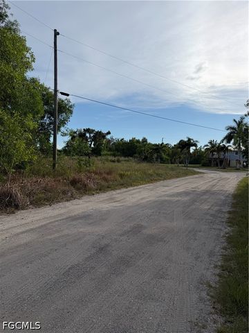 5973 Sandal LN, Bokeelia, FL 33922
