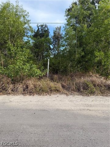 5973 Sandal LN, Bokeelia, FL 33922