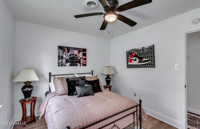 667 Queen Circle, Jackson, MS 39209