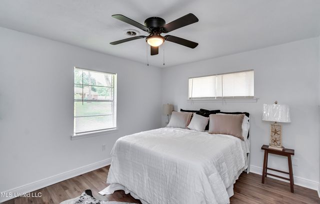 667 Queen Circle, Jackson, MS 39209