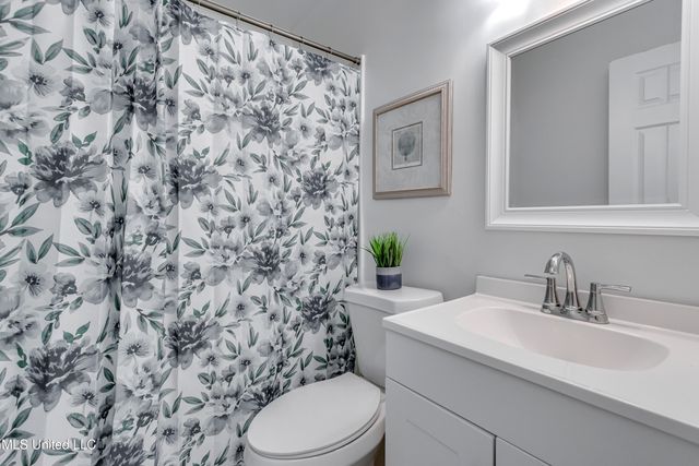 667 Queen Circle, Jackson, MS 39209