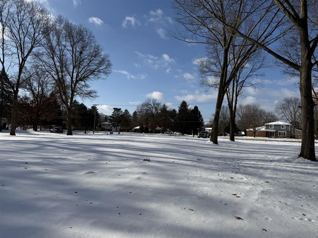 VL Harvey Lake Road, Highland, MI 48356