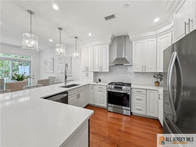 6 Cottrell Court 6, Old Bridge, NJ 08857