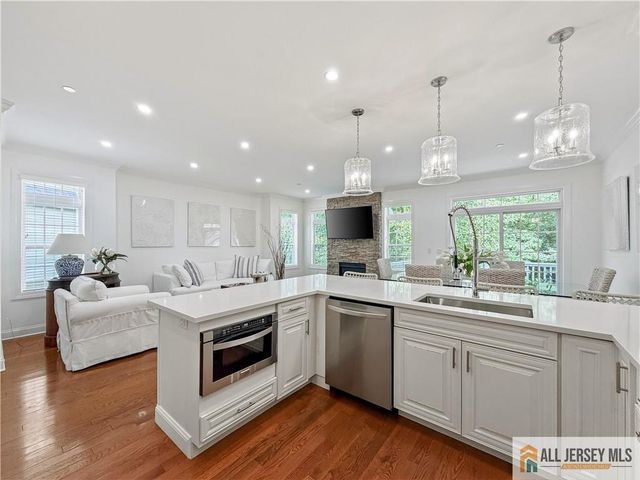 6 Cottrell Court 6, Old Bridge, NJ 08857