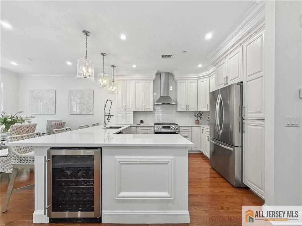 6 Cottrell Court 6, Old Bridge, NJ 08857