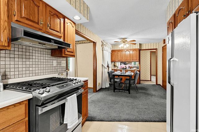 662 N 700 West, Tipton, IN 46072