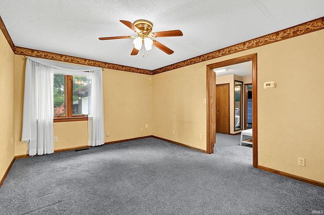662 N 700 West, Tipton, IN 46072
