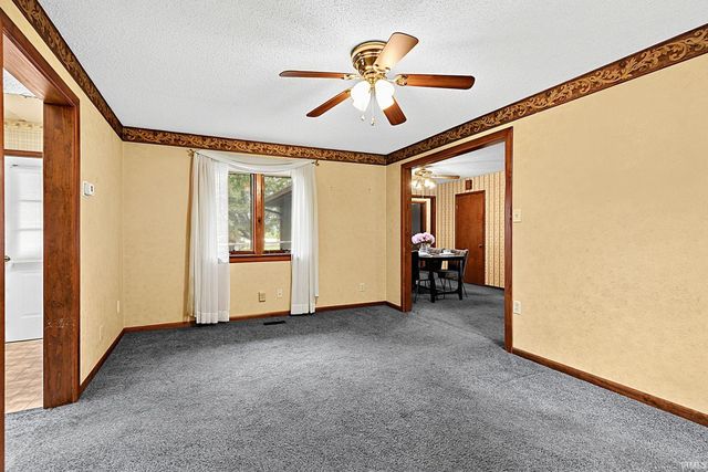 662 N 700 West, Tipton, IN 46072