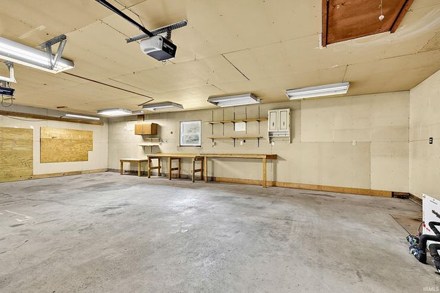 662 N 700 West, Tipton, IN 46072