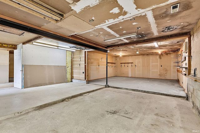 662 N 700 West, Tipton, IN 46072