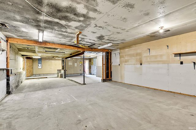 662 N 700 West, Tipton, IN 46072