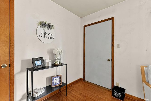 662 N 700 West, Tipton, IN 46072