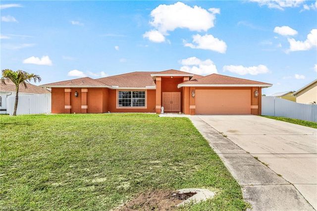 5547 Barth ST, Lehigh Acres, FL 33971