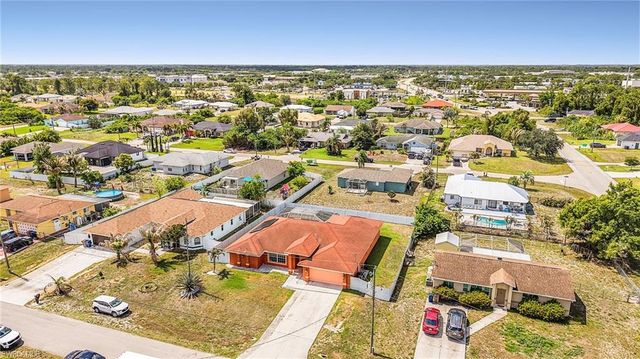 5547 Barth ST, Lehigh Acres, FL 33971