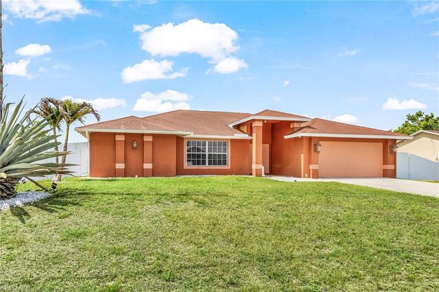 5547 Barth ST, Lehigh Acres, FL 33971