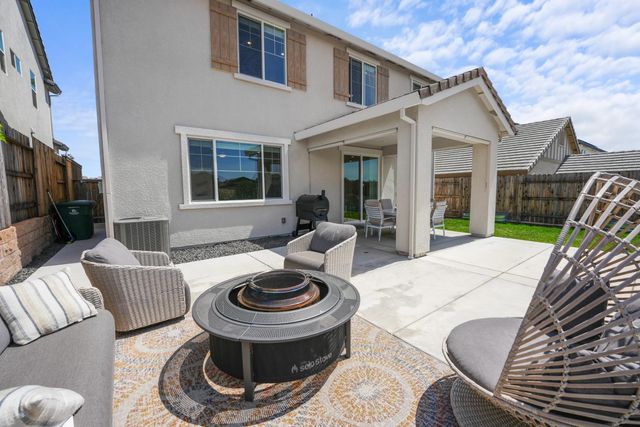 499 Red Sand Ct, Rocklin, CA 95765