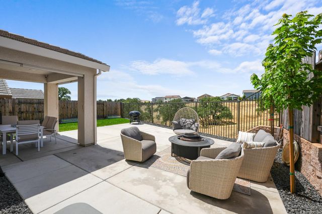 499 Red Sand Ct, Rocklin, CA 95765