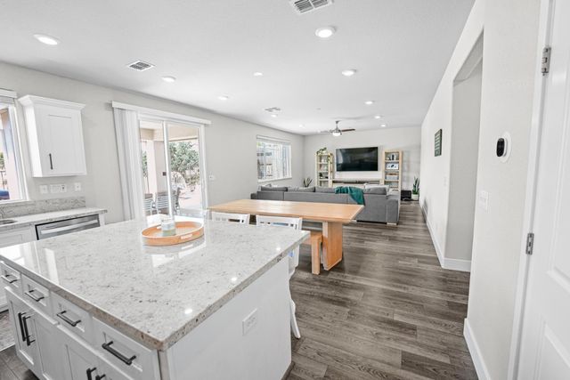 499 Red Sand Ct, Rocklin, CA 95765