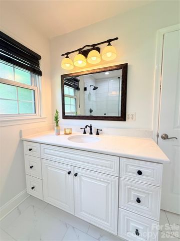 6081 Cambridge Drive, Harrisburg, NC 28075