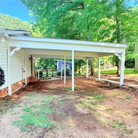 6081 Cambridge Drive, Harrisburg, NC 28075
