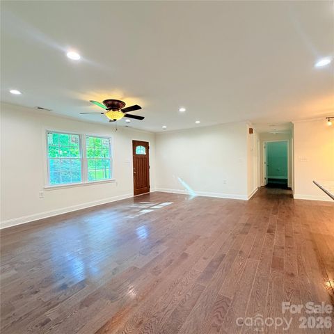 6081 Cambridge Drive, Harrisburg, NC 28075