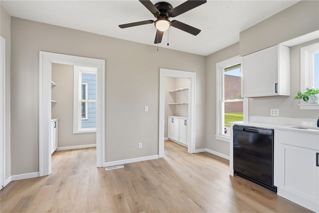 1405 5th Avenue, Marion, IA 52402