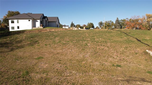 4500 90th Circle, Urbandale, IA 50322
