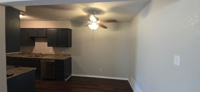 6717 Loma Vista Drive 6719, Fort Worth, TX 76133