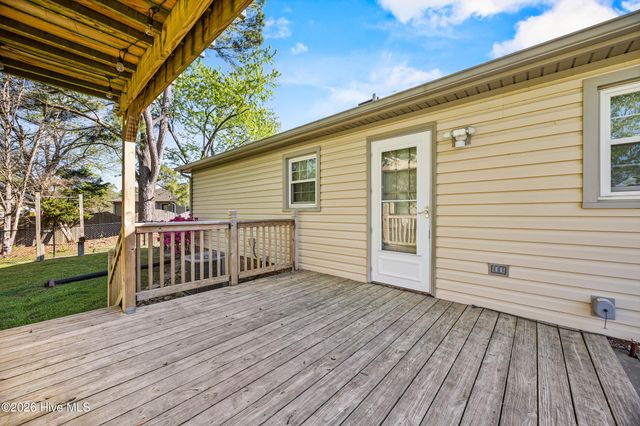 1107 Gould Road, Jacksonville, NC 28540