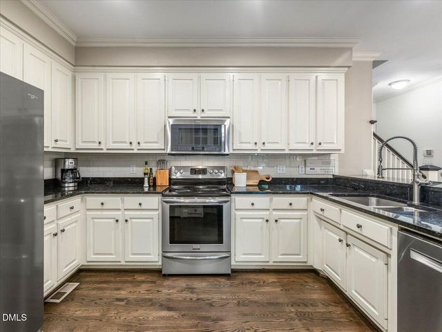 5420 Lake Edge Drive, Holly Springs, NC 27540