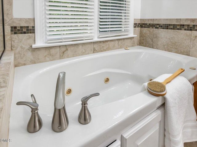 5420 Lake Edge Drive, Holly Springs, NC 27540