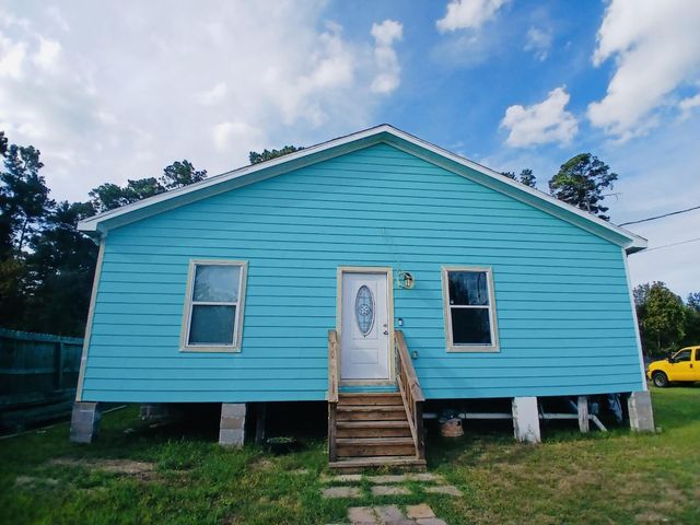 21201 South Street, New Caney, TX 77357
