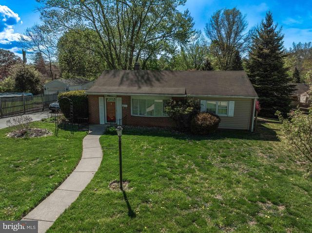 18 MULBERRY LN, Plymouth Meeting, PA 19462