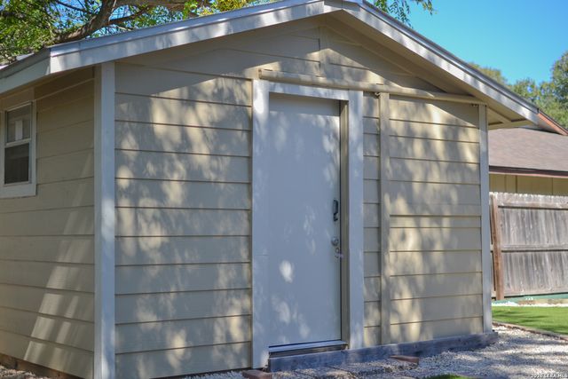 2814 BURNING HILL, San Antonio, TX 78247