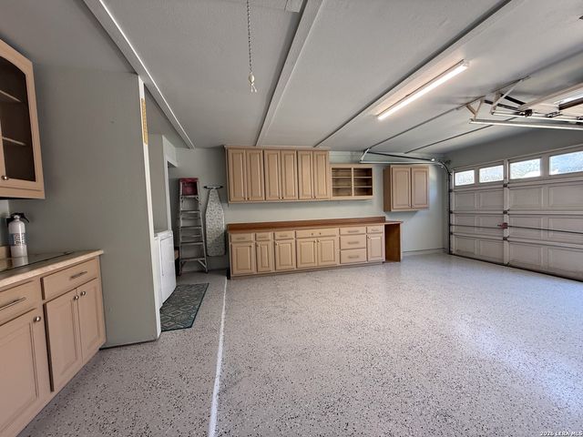 2814 BURNING HILL, San Antonio, TX 78247