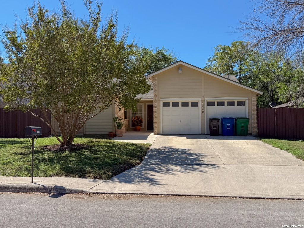2814 BURNING HILL, San Antonio, TX 78247