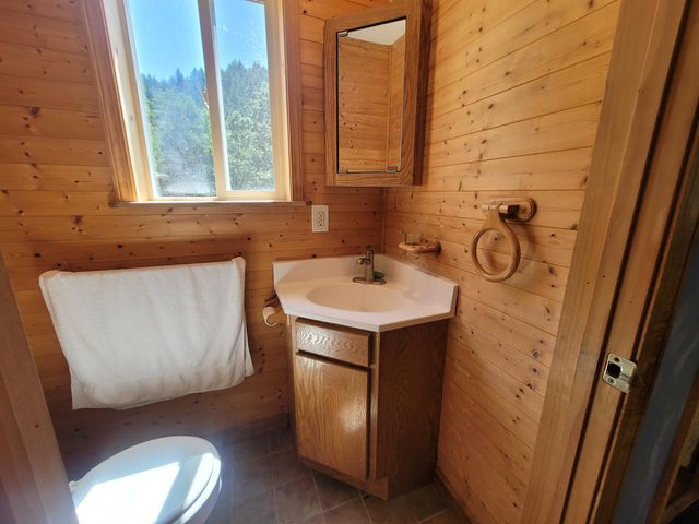 871 Van Duzen Road, Mad River, CA 95526