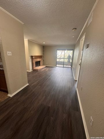 4212 Medical Dr Unit 423, San Antonio, TX 78229