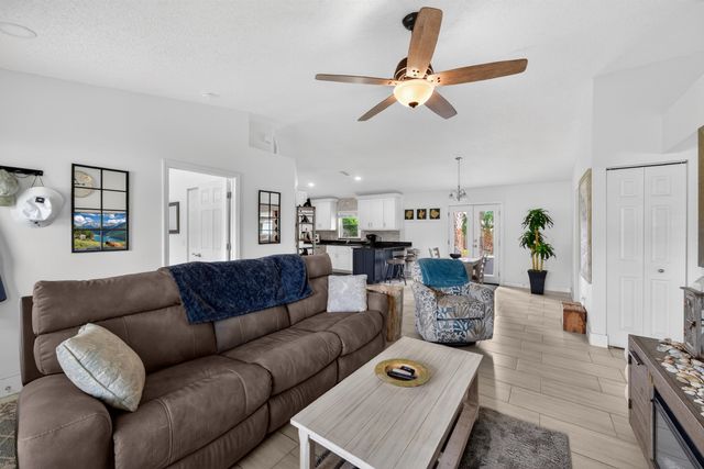 58 Providence Ln, Palm Coast, FL 32164