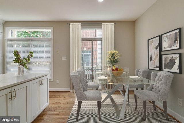 1323 N BARTON ST, Arlington, VA 22201