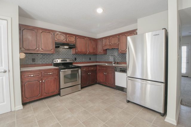 2000 Tynewood Drive, Clarksville, TN 37042